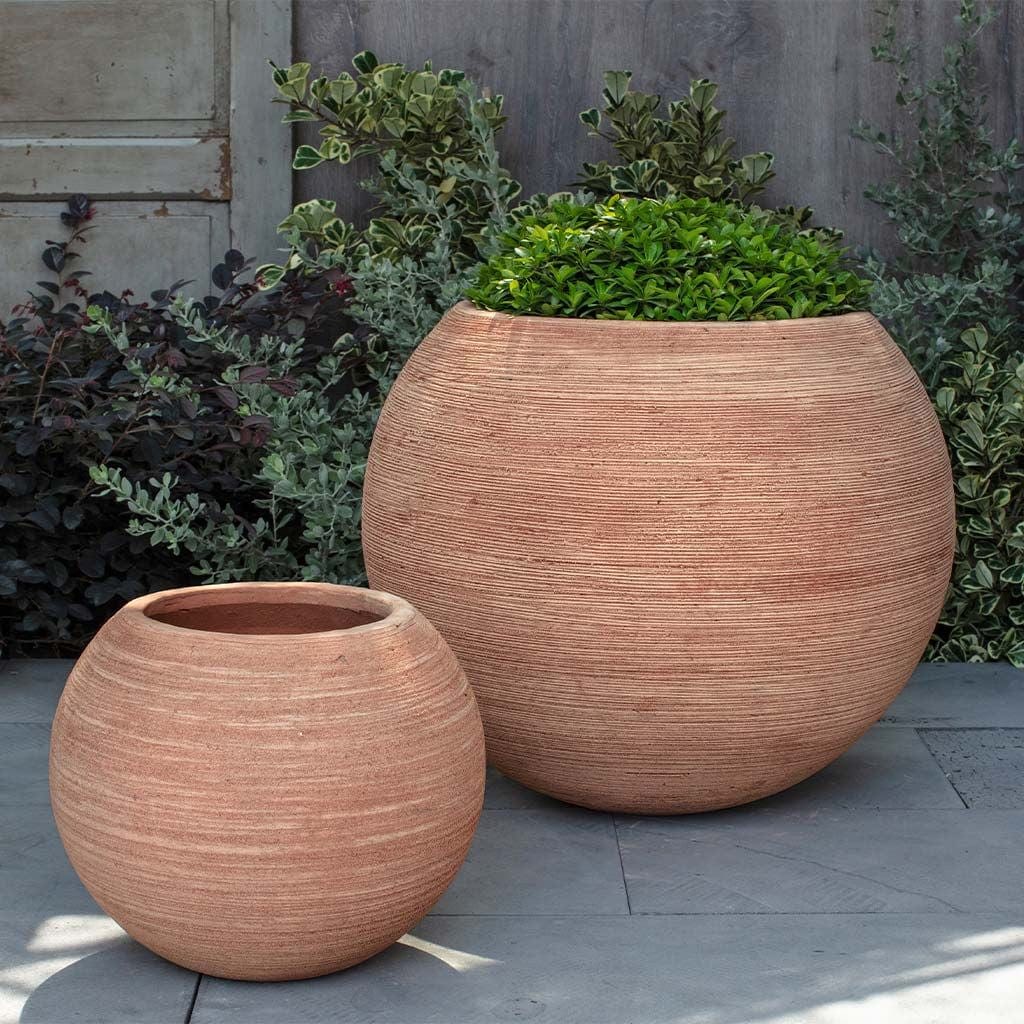 Allium Terra Cotta Planter Set of 2 in Terra Cotta Finish