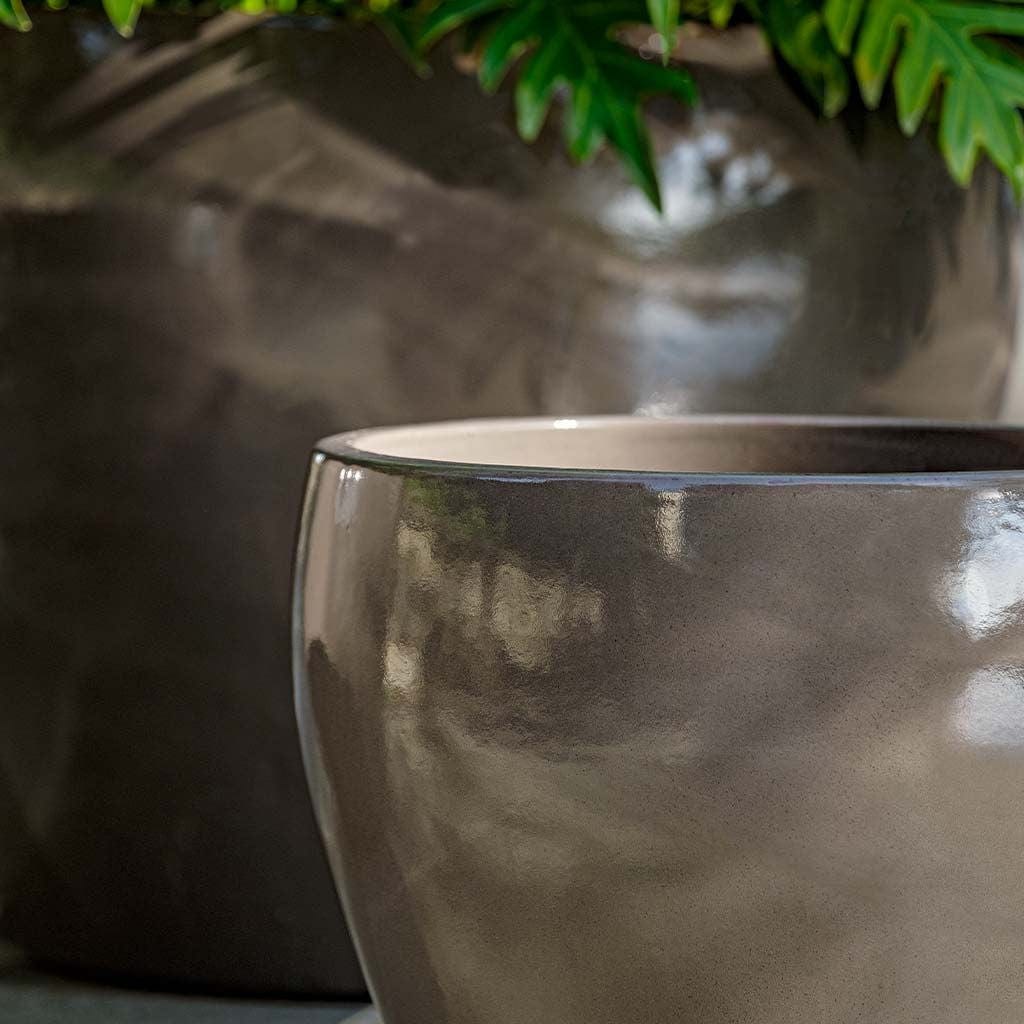 Cabachon Glazed Planter Set of 3 in Fog finish