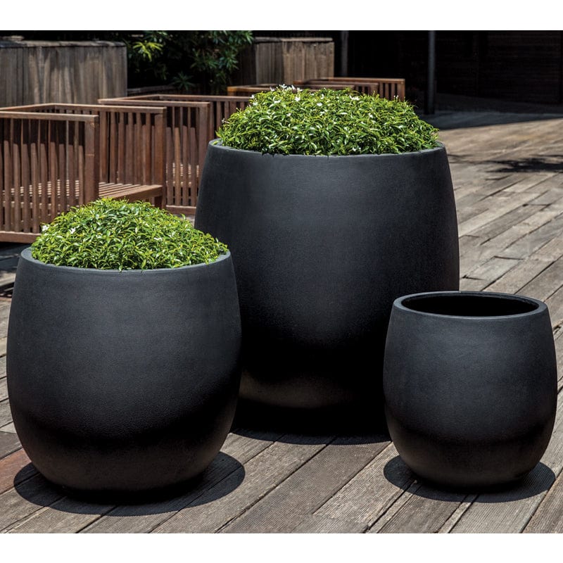 Guilford Planter Lite® in Onyx Black Lite - Outdoor Art Pros